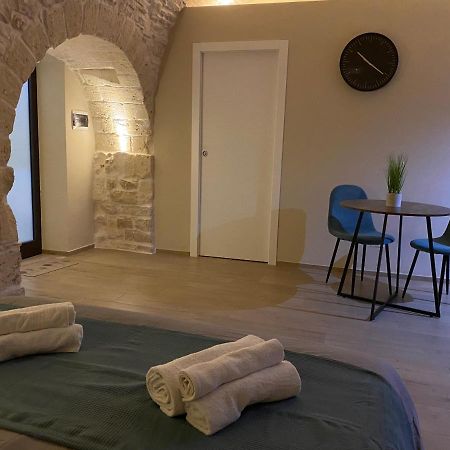 Regina Bona Rooms Modugno Exteriör bild
